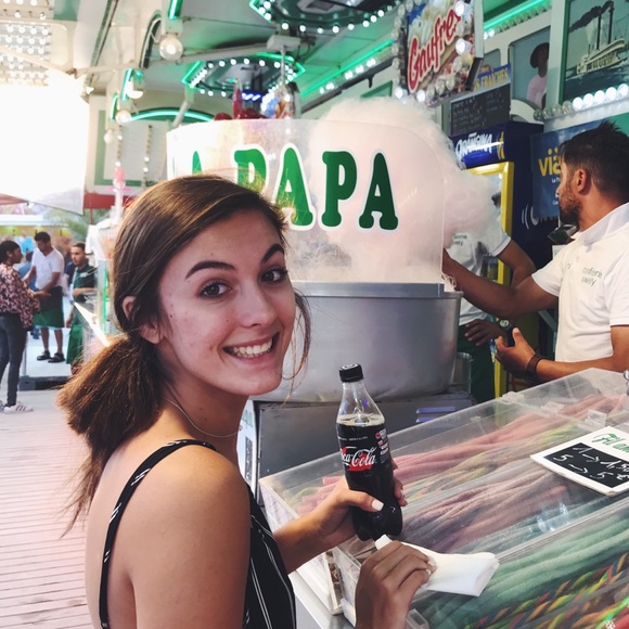 Meet the Posher Other - Meet your Posher, Anne